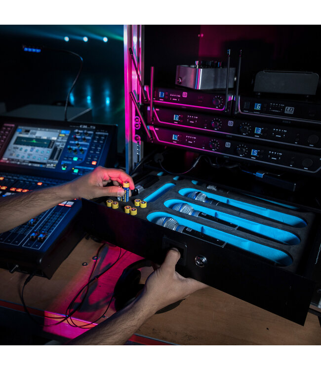 Adam hall rack inlay microphone 02