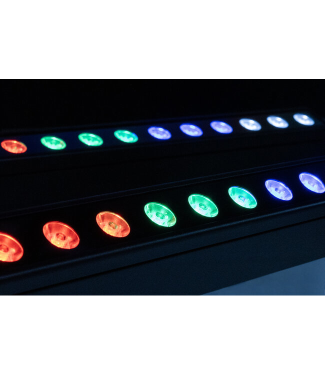 Showtec Sonus Bar 8B RGBW led bar op batterij