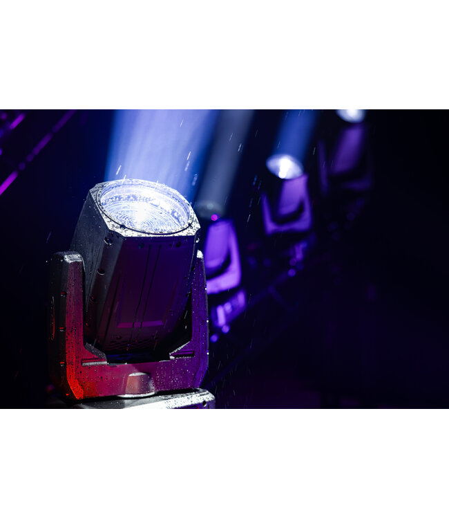 Showtec Phantom 180 WashFX RGBL LED-wash moving head met pixeleffecten
