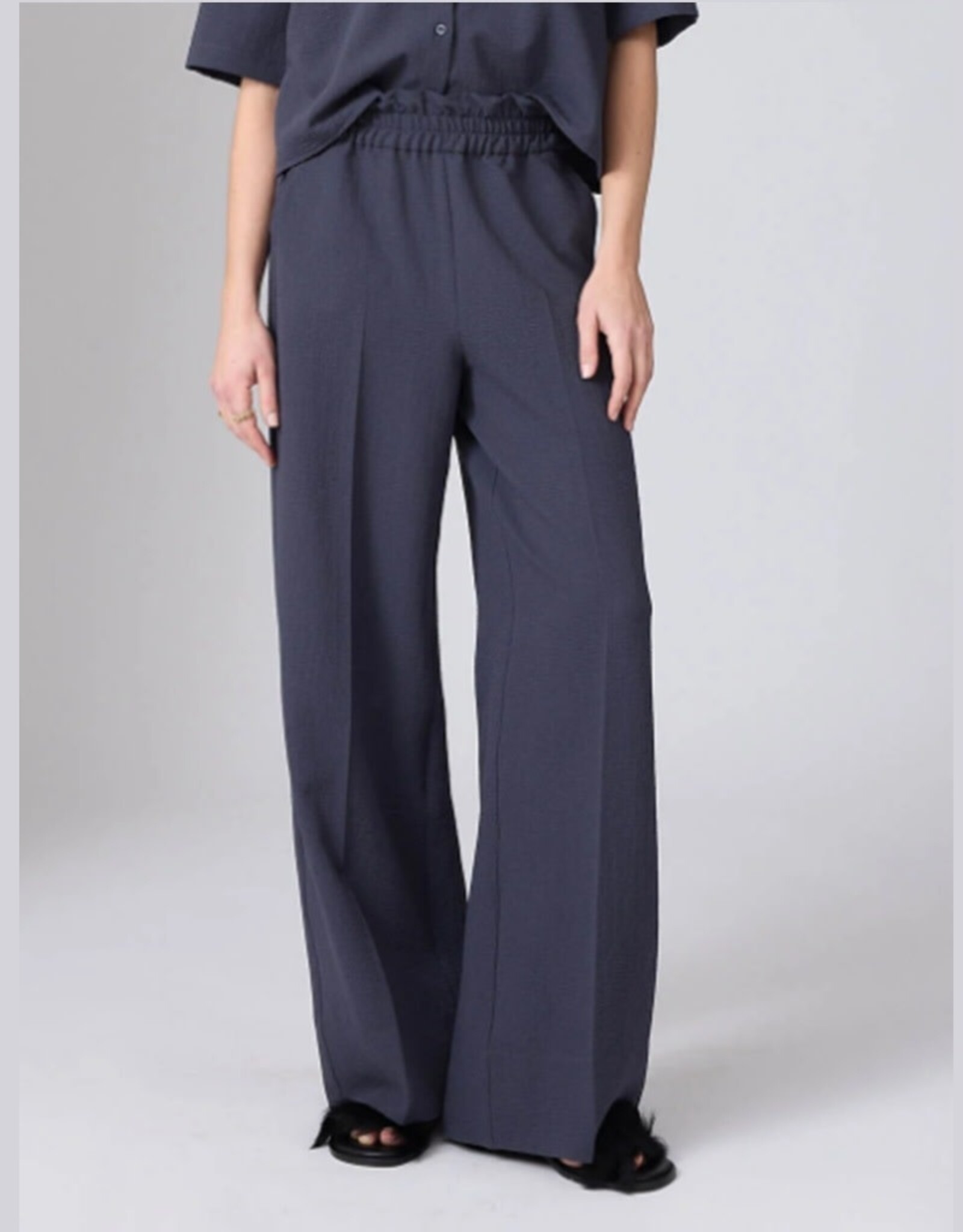 Corel Amsterdam Corel Amsterdam Jaclynn Seerscker Fume