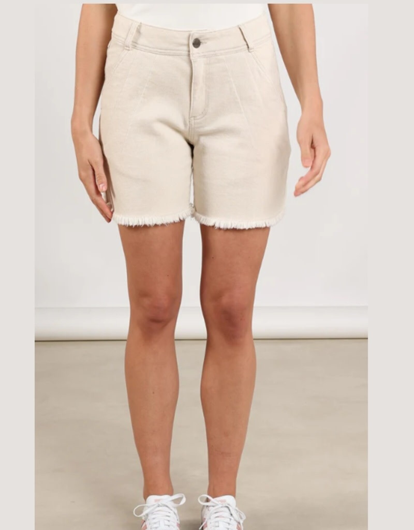 NUKUS NUKUS short Tanya ruffle off white