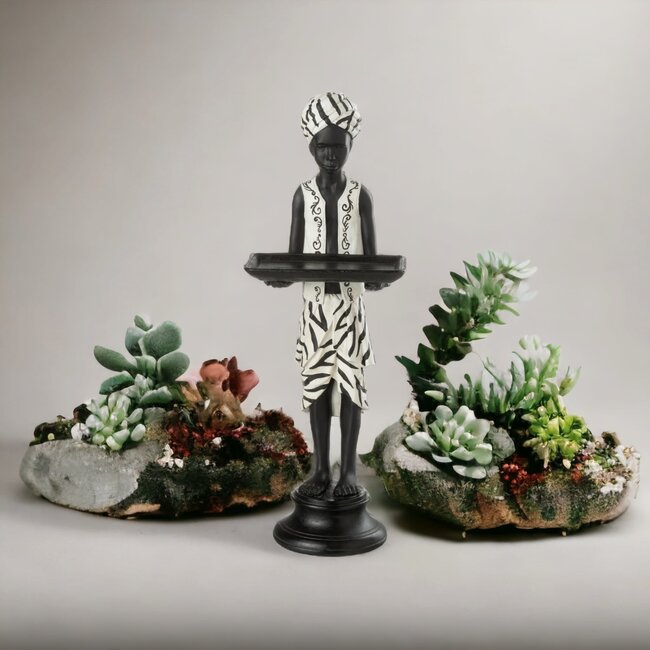 J-Line Staande jongen etnisch blad in de hand zwart-wit 47x16x16cm