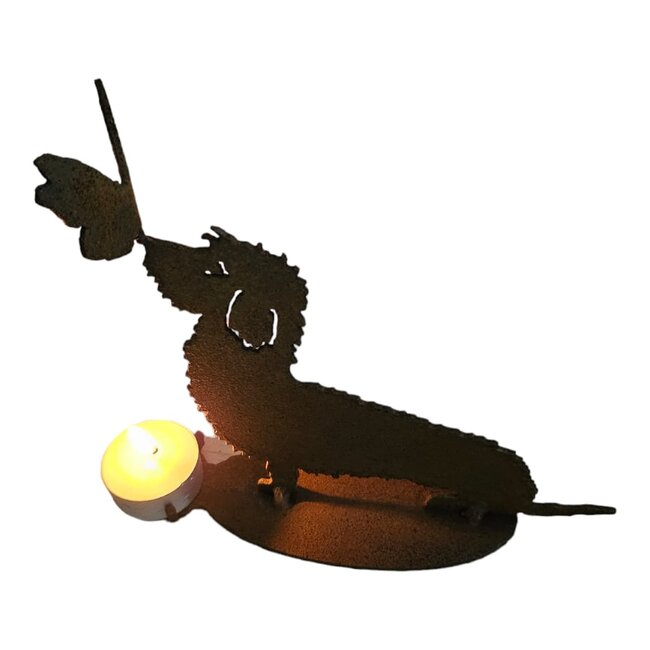 Dream-Garden Waxine houder Pukkie de ruwharige Teckel met vlinder