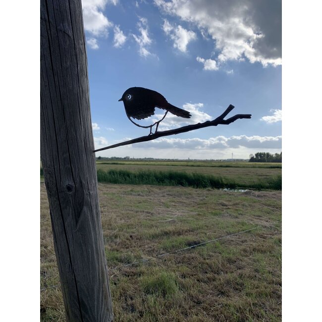 Siermetaal Tuindecoratie roodborstje op een takje| 35.00 cm x 12.0 cm