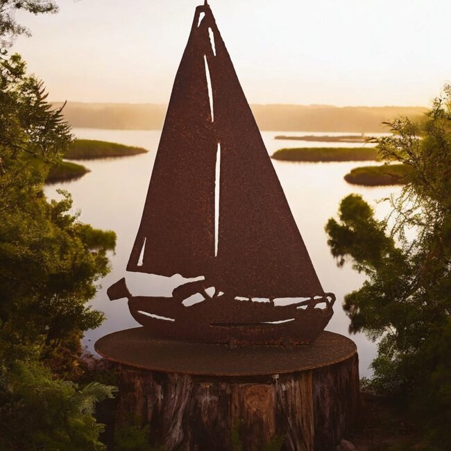 Dream-Garden Zeilboot met vlag roest bruin  28x20cm