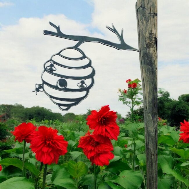 Siermetaal  Tuindecoratie bijenkorf  29.6 cm x 25.6 cm