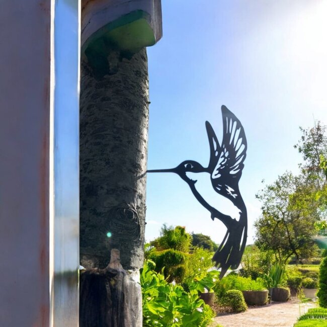Siermetaal Tuindecoratie kolibri in boom | 17 cm x 28 cm