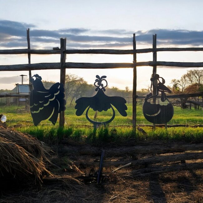 Siermetaal Tuindecoratie van drie kippen - De Tokkies