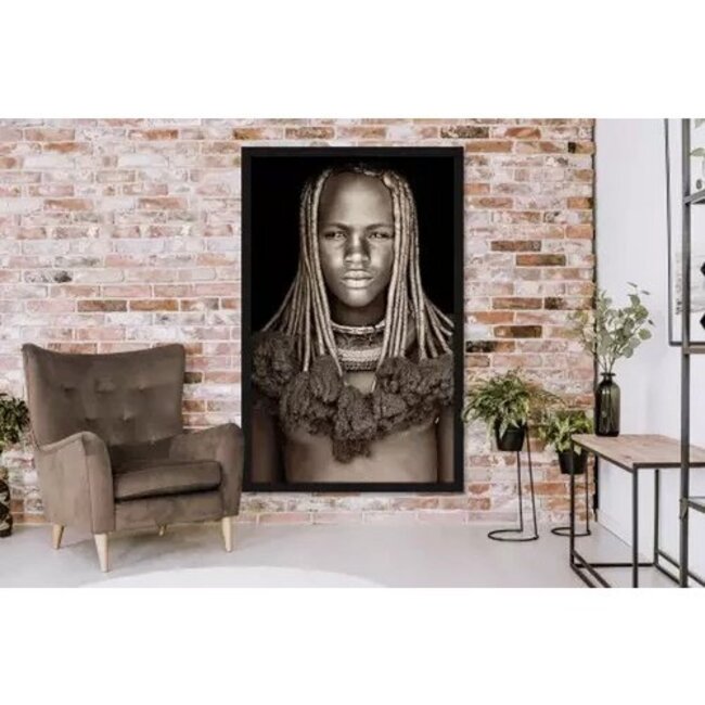 MONDiART Gobelin geweven wandtapijt 120/180 Himba Girl Namibië WH1870 uitgerekt op een draagbalk