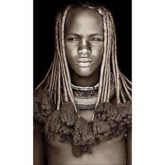 MONDiART Gobelin geweven wandtapijt 75/125 Himba Girl Namibië WH1871 Uitgerekt