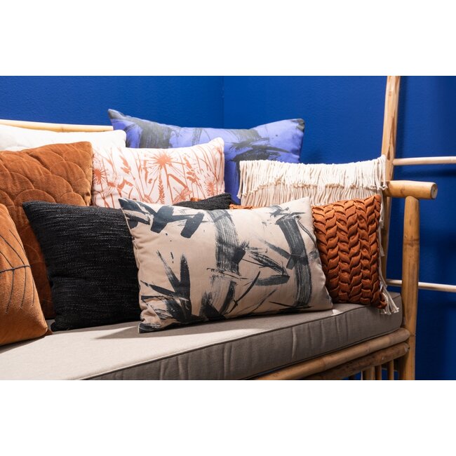 Linen & More Coco Chenille kussen zwart 30x50cm