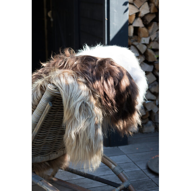 Mars & More schapenvacht ijsland hazelnoot bruin 100-110cm