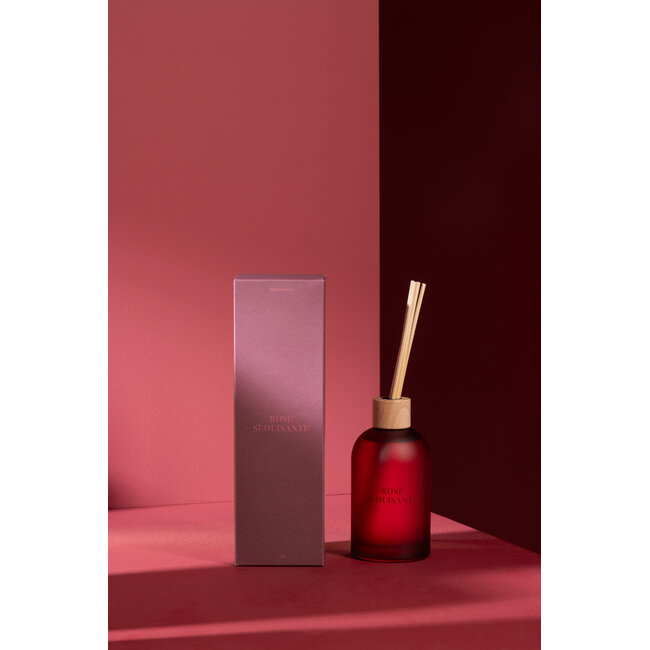 J-Line Reed Diffuser Essential Accords Seductive Rose - 250ml