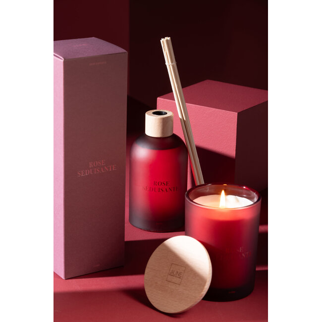 J-Line Reed Diffuser Essential Accords Seductive Rose - 250ml
