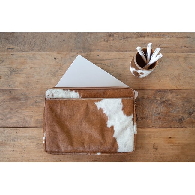 Mars & More laptophoes bruin 13inch 25x35cm (bos taurus taurus)