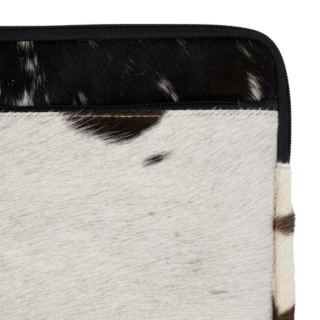 Mars & More laptophoes zwart 15inch 28,5x39cm (bos taurus taurus)