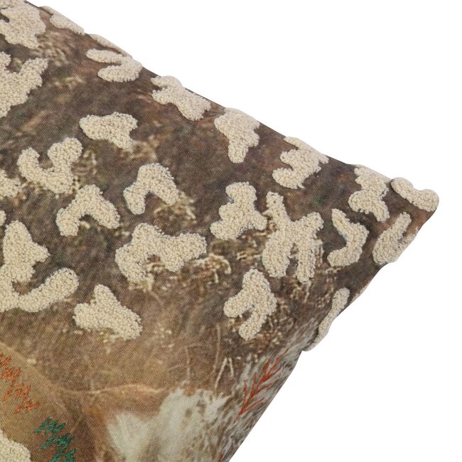 Mars & More Kussen Geborduurd hert in gras 40x60cm