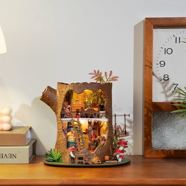 Robotime, DIY Miniatuurhuis, Fairytale Tree House, DG179, 21x18,3x22,5cm