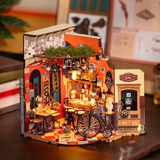 Robotime, Cheers Bar & Dining, DIY Miniatuurhuis, DG173, 22x15x18.5cm