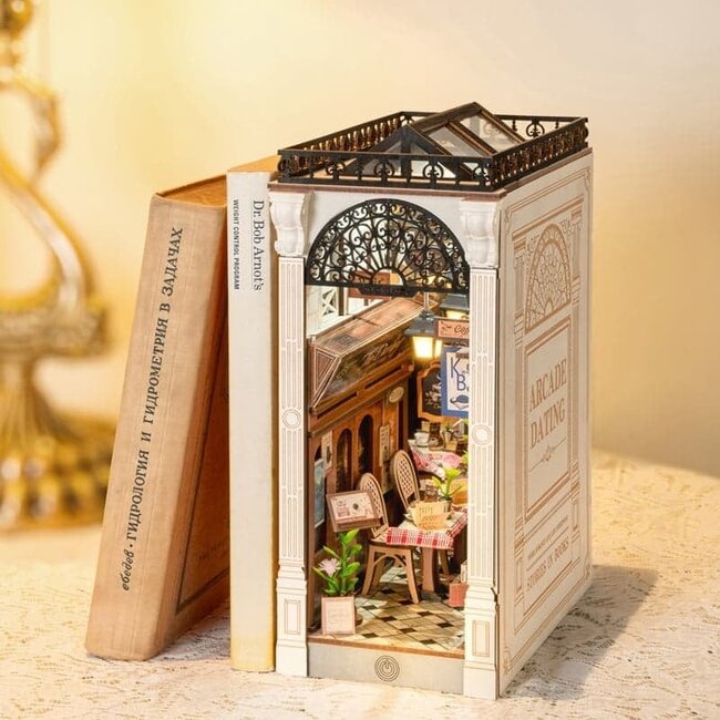 Robotime, DIY Book Nook Boekensteun Arcade Dating, TGB10, 19,5x10,6x25,5cm