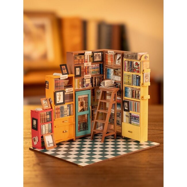 Robotime, DIY Huisje, Sam's Study, DG102, 22.5x18.5x19cm.