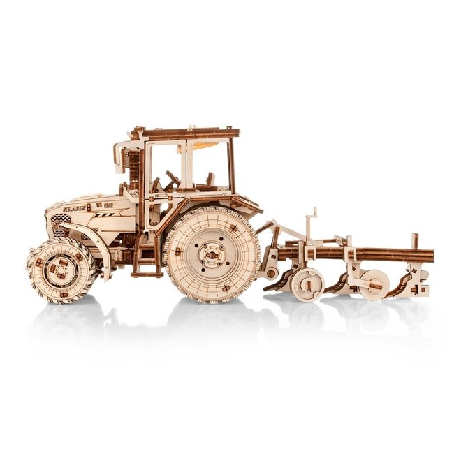 Eco Wood Art (EWA) 3D Mechanische Puzzel Tractor Belarus 82.3 met Ploeg (Plow), 3892, 36,2x11,8x15,6cm