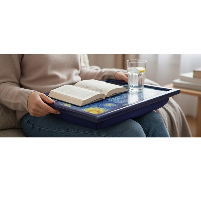 Lesser & Pavey Schootkussen Laptray –  De sterrennacht van Vincent van Gogh 44 x 34 x 6 cm