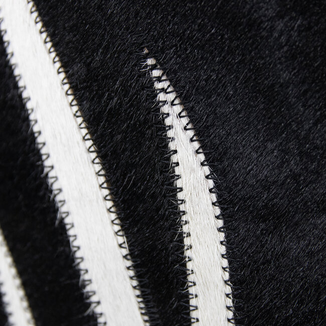 Mars & More poef koehuid vierkant gewei zwart 45x45x45cm