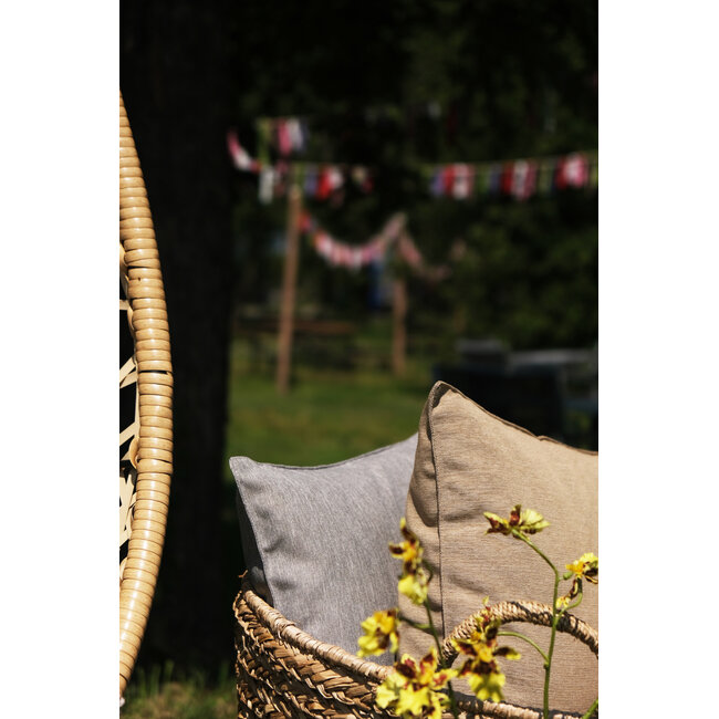 2Lif Olef outdoor l.grey cushion 45 cm x 45 cm