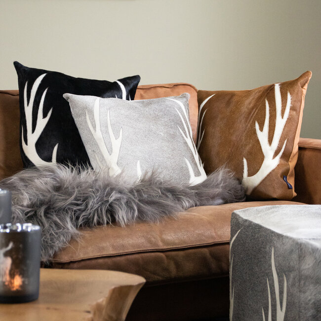 Mars & More kussen koe gewei grijs 45x45cm