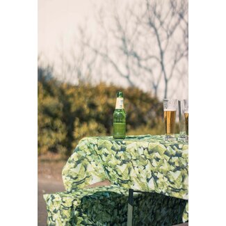 2Lif Beer Tableset York Vlamvertragend York groen 1st 100x260cm/ 2st 220x25x45cm