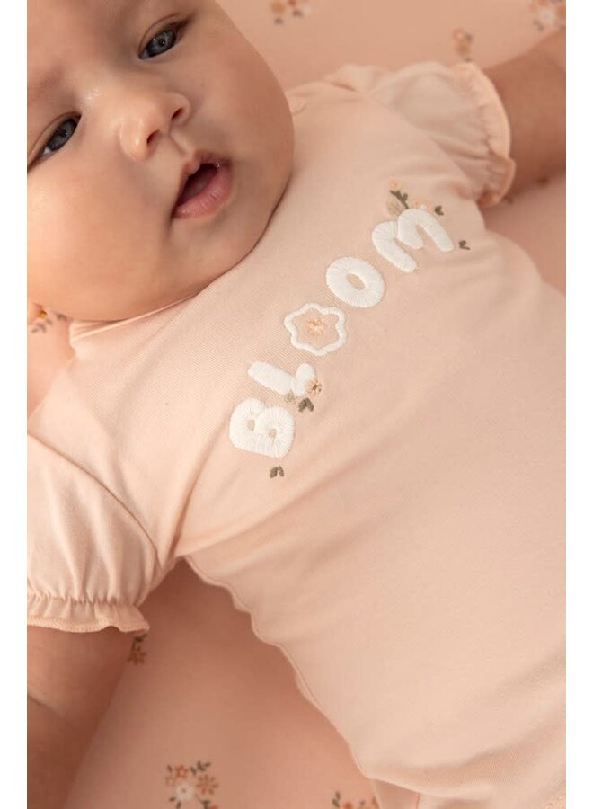 Feetje - T-shirt Roze - Bloom With Love