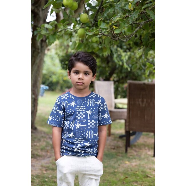 Sturdy - T-shirt AOP Indigo - Explore More