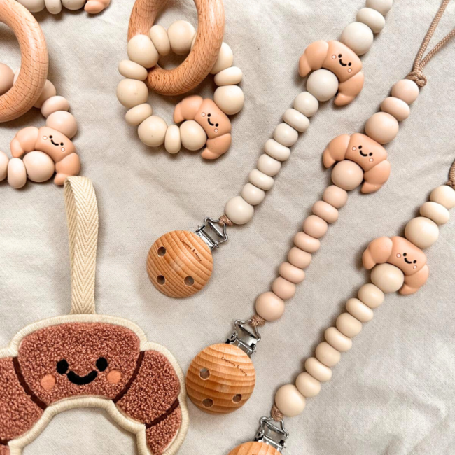 Chewies&more - Speenkoord Croissant - Cream