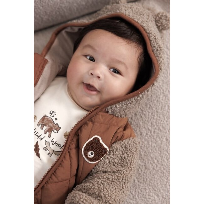 Feetje - Bouclé Jasje met Capuchon Bruin - Wild World