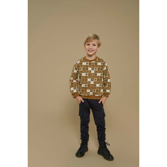 Sturdy - Sweater AOP Olijf - Couch Club