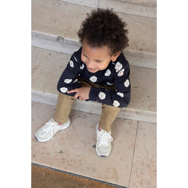 Sturdy - Sweater AOP Zwart - Couch Club