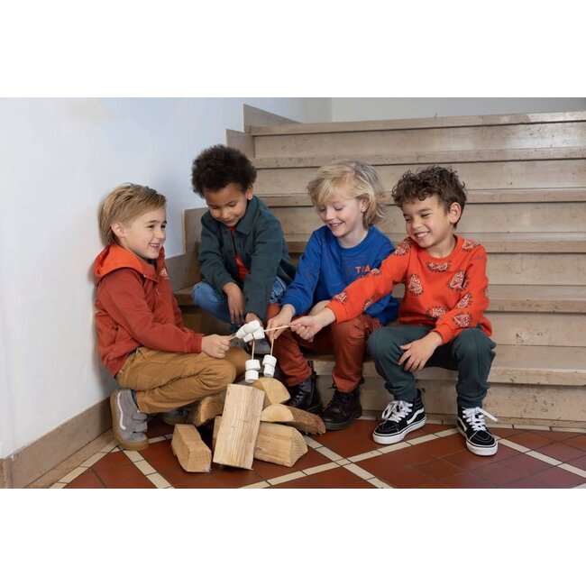 Sturdy - Sweater AOP Oranje - Chasing Trails