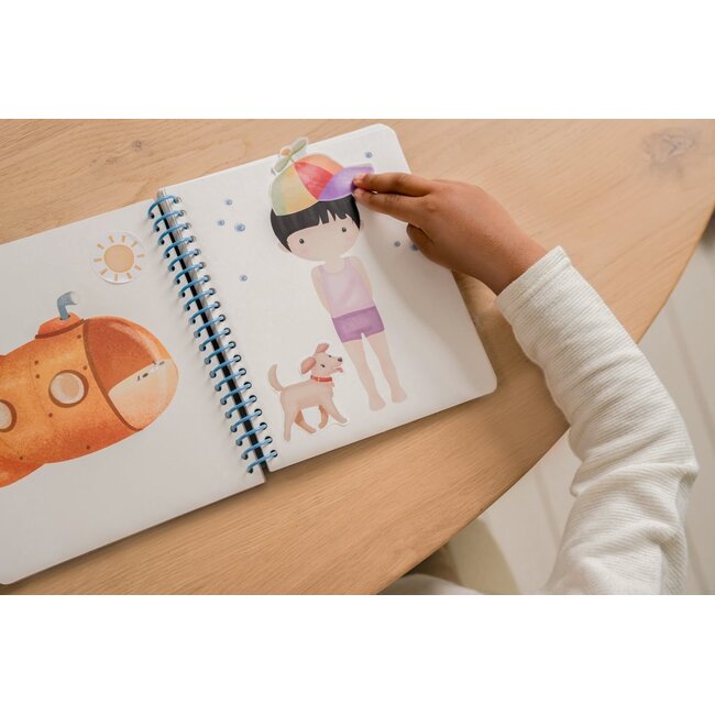 Little Dutch - Aankleed- en Stickerboek - Jim & Friends