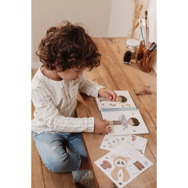 Little Dutch - Aankleed- en Stickerboek - Forest Friends