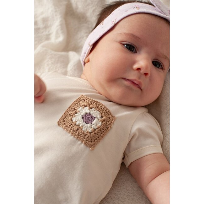 Feetje - T-shirt met Crochet Zakje Offwhite - Flower Ranch