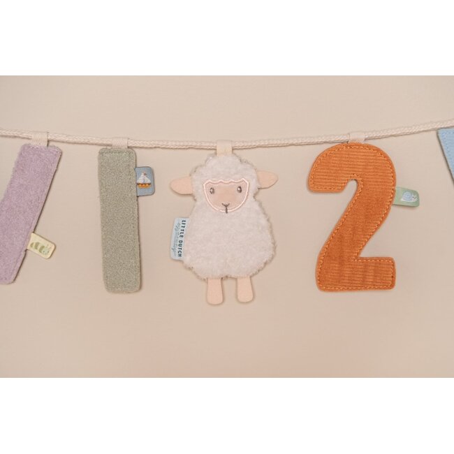 Little Dutch - Letter V - Letterslinger