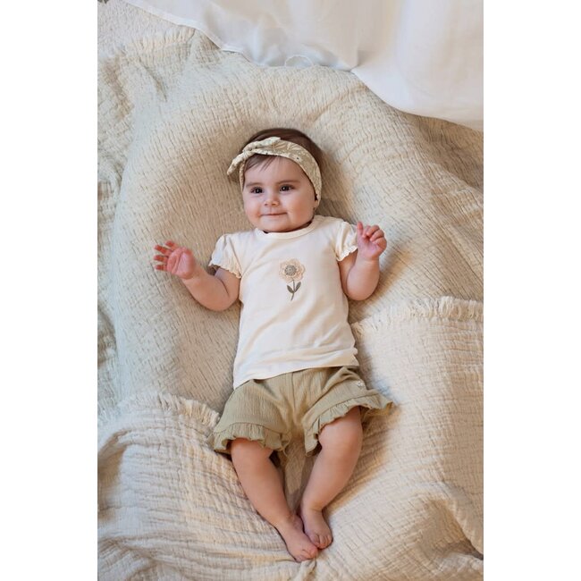 Feetje - T-shirt met Crochet Bloem Offwhite - Let Your Dreams Blossom