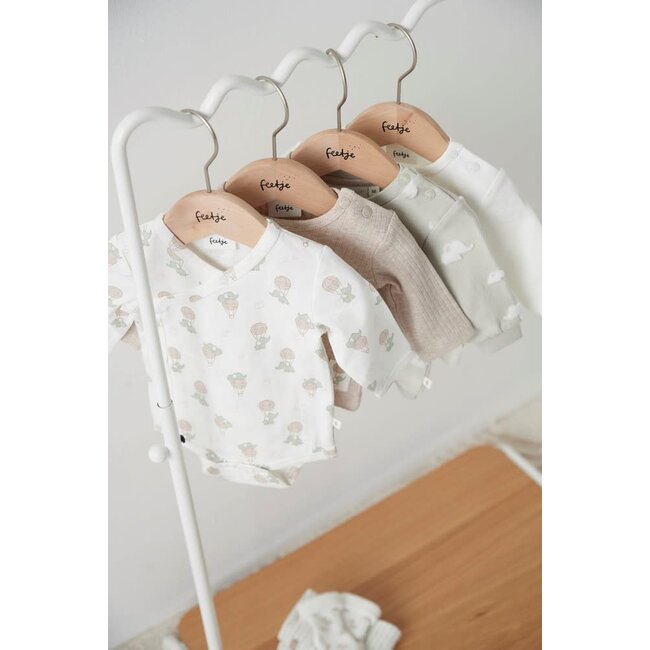Feetje - Wikkelromper AOP Offwhite - Elephant