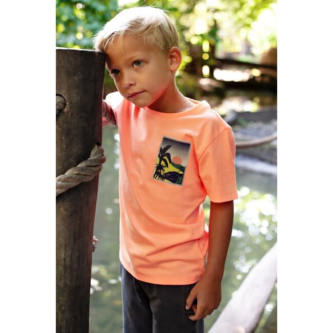 Sturdy - T-shirt Neon Oranje - Lagoon Legends