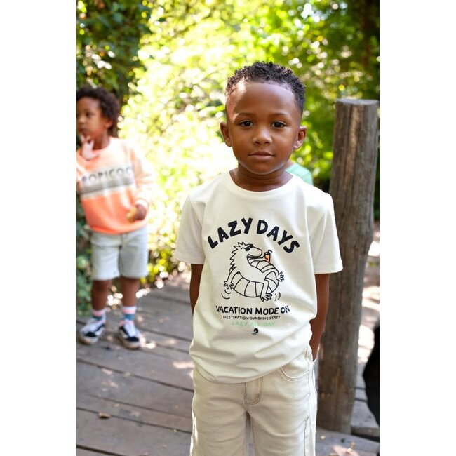 Sturdy - T-shirt Wit - Lagoon Legends