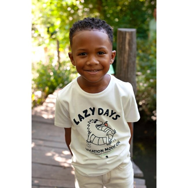 Sturdy - T-shirt Wit - Lagoon Legends