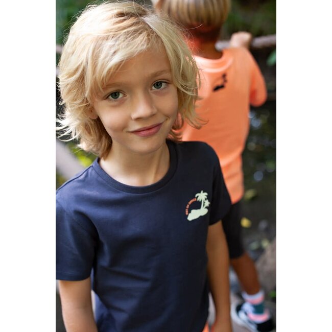 Sturdy - T-shirt Indigo - Lagoon Legends