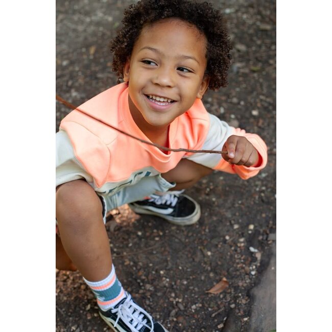 Sturdy - Sweater Neon Oranje - Lagoon Legends