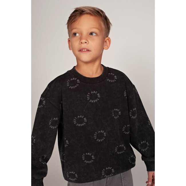 Sturdy - Sweater AOP Relaxed Fit Antraciet - Mountain Top